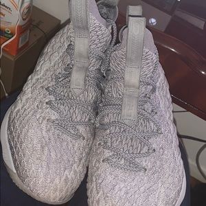 lebron 15’s